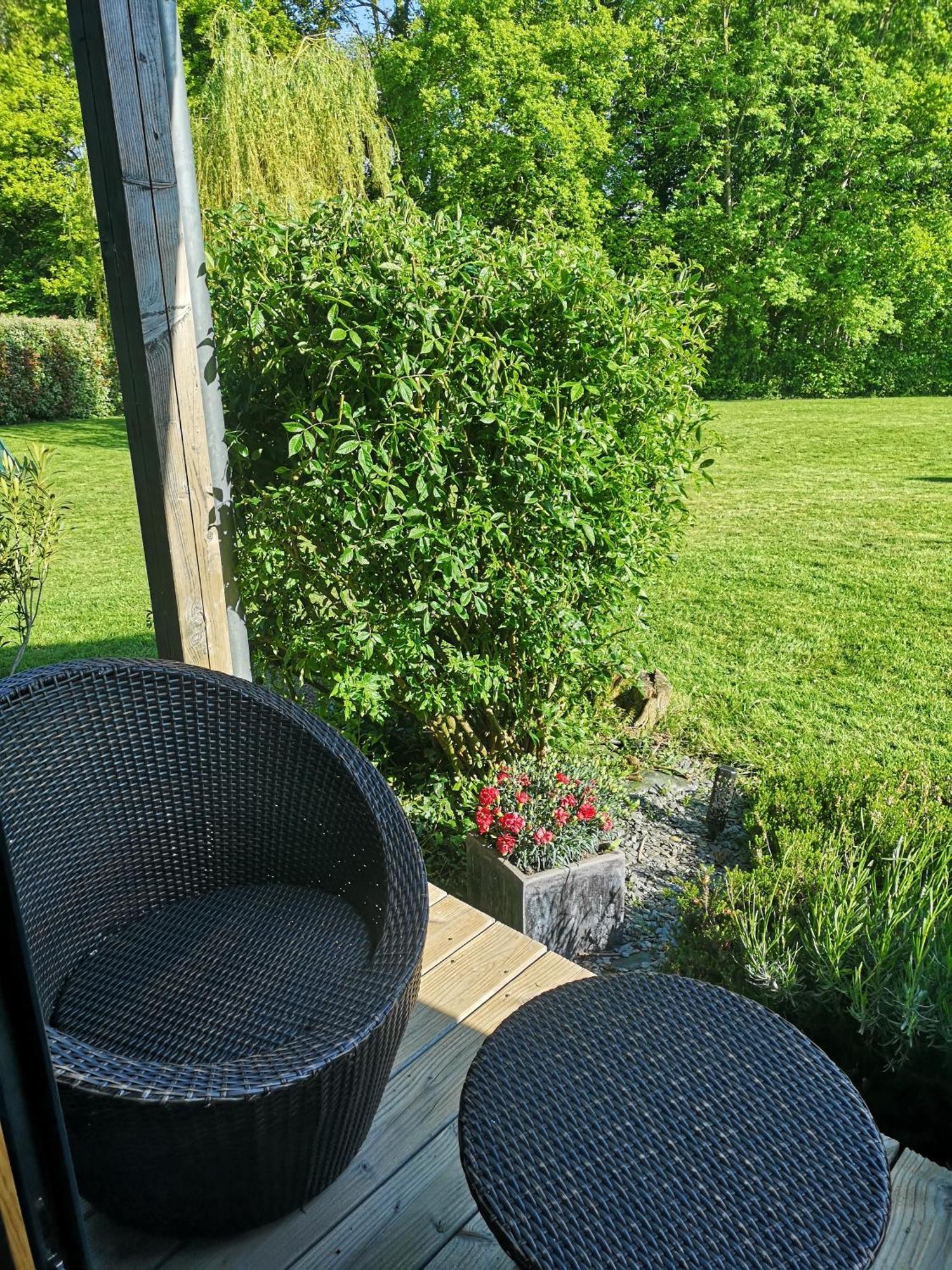 La Pause Bed and Breakfast Surville  Exteriör bild